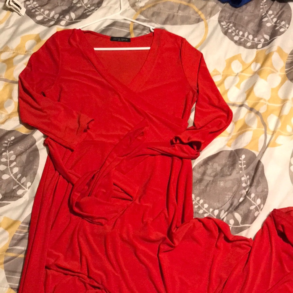 Red maxi